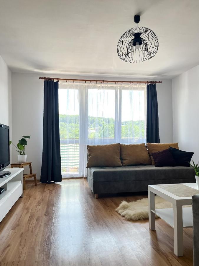 Uroczy Apartament Pod Skarpa Вадовице Екстериор снимка