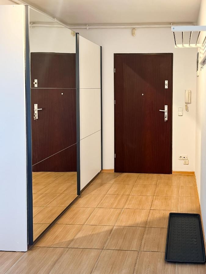 Uroczy Apartament Pod Skarpa Вадовице Екстериор снимка